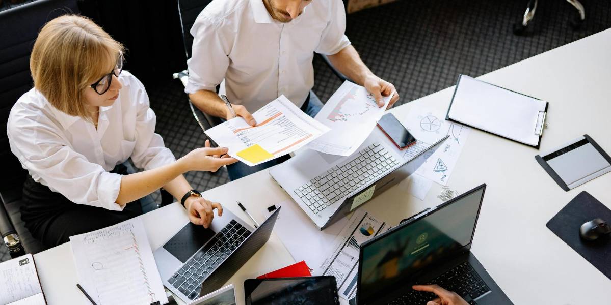 Solo un 15 % de cargos directivos en Ecuador está ocupado por mujeres, según estudio