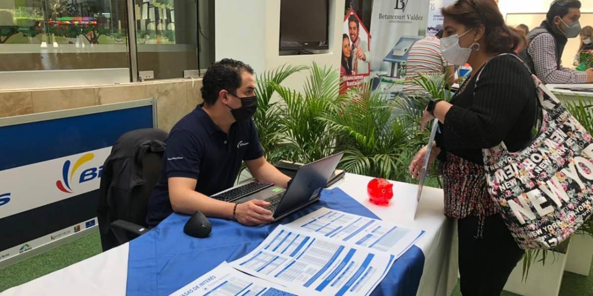 Préstamos quirografarios del Biess se mantendrán al 11% de interés hasta diciembre, cinco puntos menos que en la banca