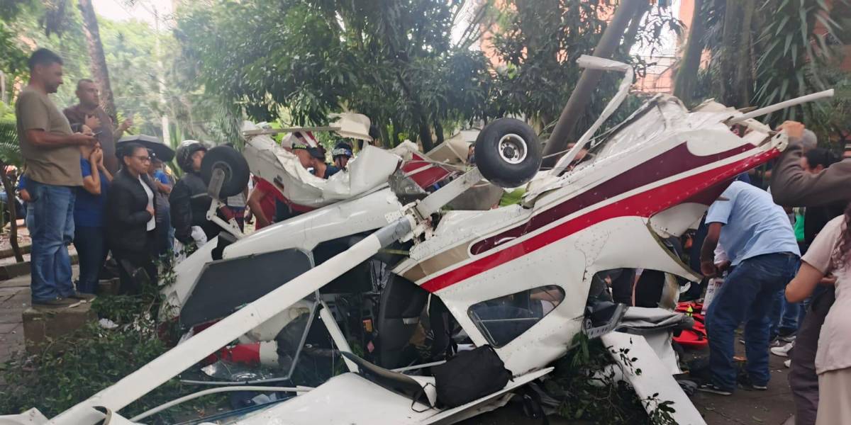 Una avioneta se precipitó en las inmediaciones del estadio Atanasio Girardot, en Medellín