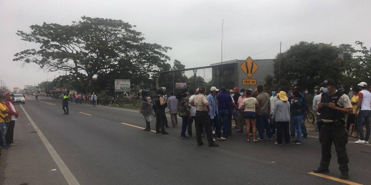 El precio del arroz motivó la protesta de agricultores en Guayas y Los Ríos