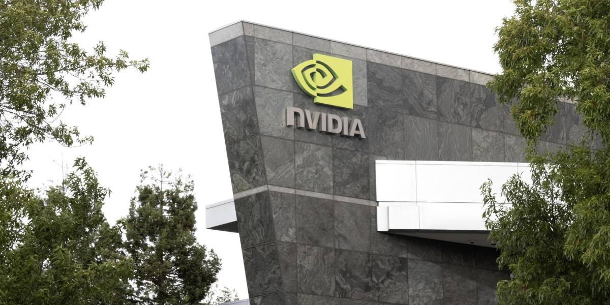 Nvidia sufre histórica caída en Wall Street y pierde USD 600 mil millones
