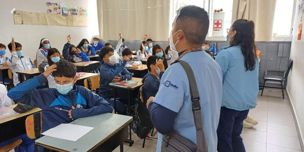 Tosferina en Ecuador: ¿volverán las clases virtuales a las instituciones educativas?