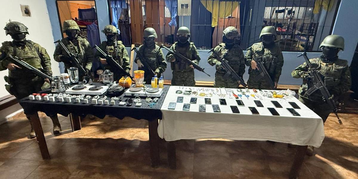 Una de cada cuatro mujeres presas en la cárcel de Riobamba tenían un celular, reveló el Ejército