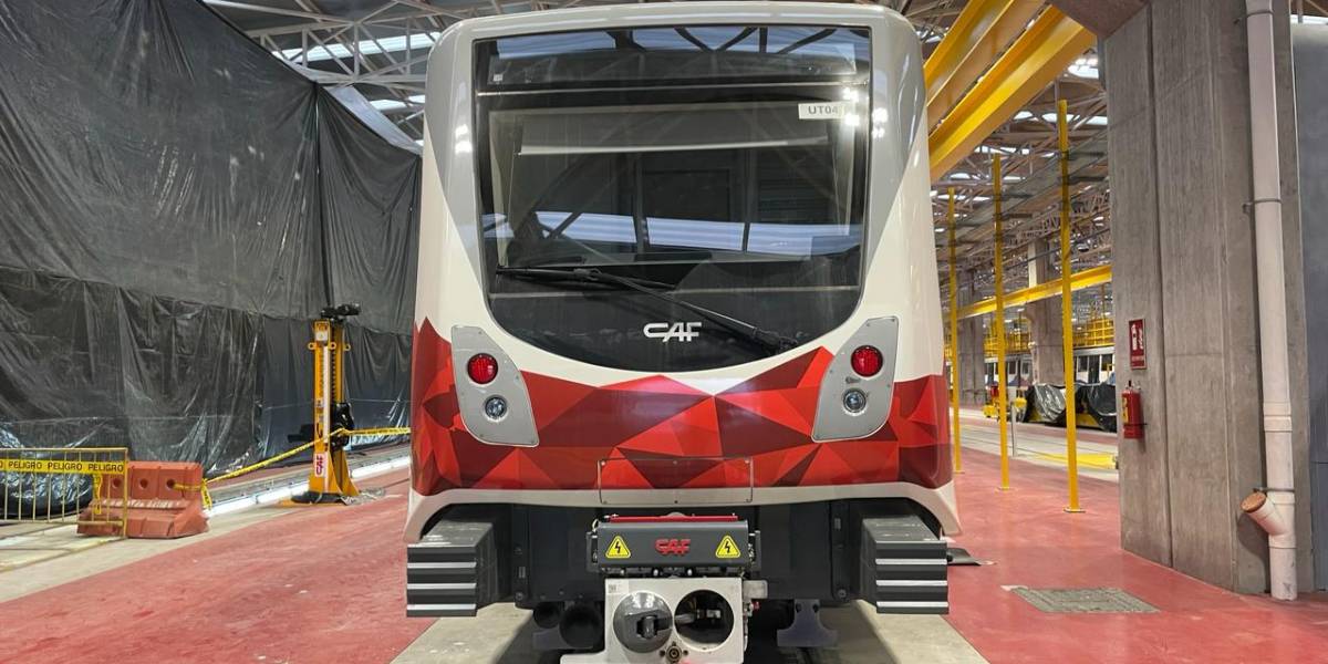 Metro de Quito: los empleados denuncian que no les han cancelado sus salarios