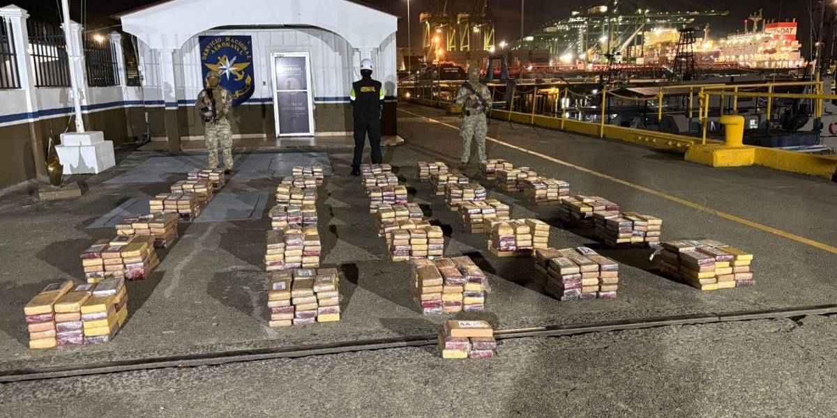 Panamá decomisó más de una tonelada de droga en contenedores, uno procedente de Ecuador