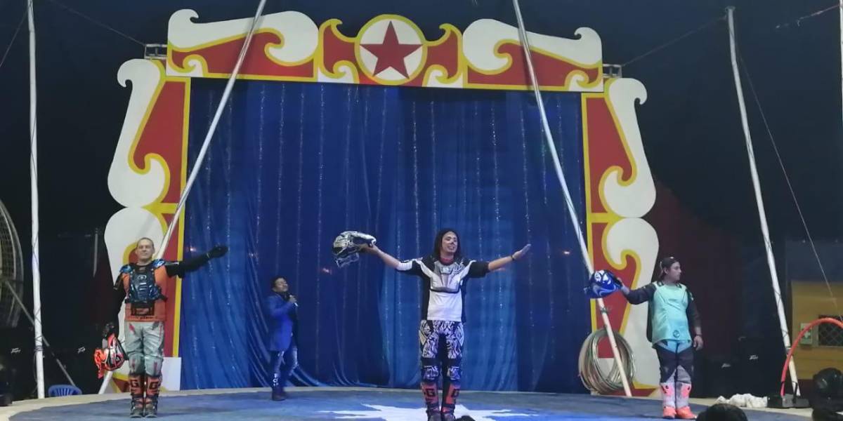 El circo de Papa Noel llega a Guayaquil
