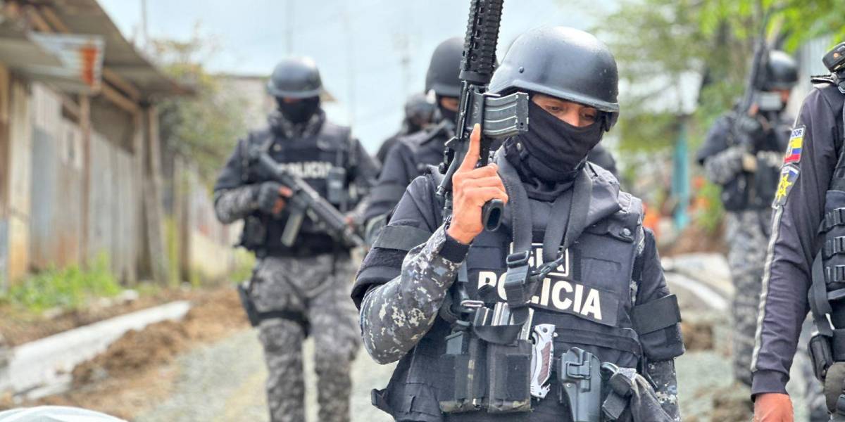 2.500 uniformados, entre militares y policías, se unirán en dos semanas a las fuerzas de seguridad en Guayaquil