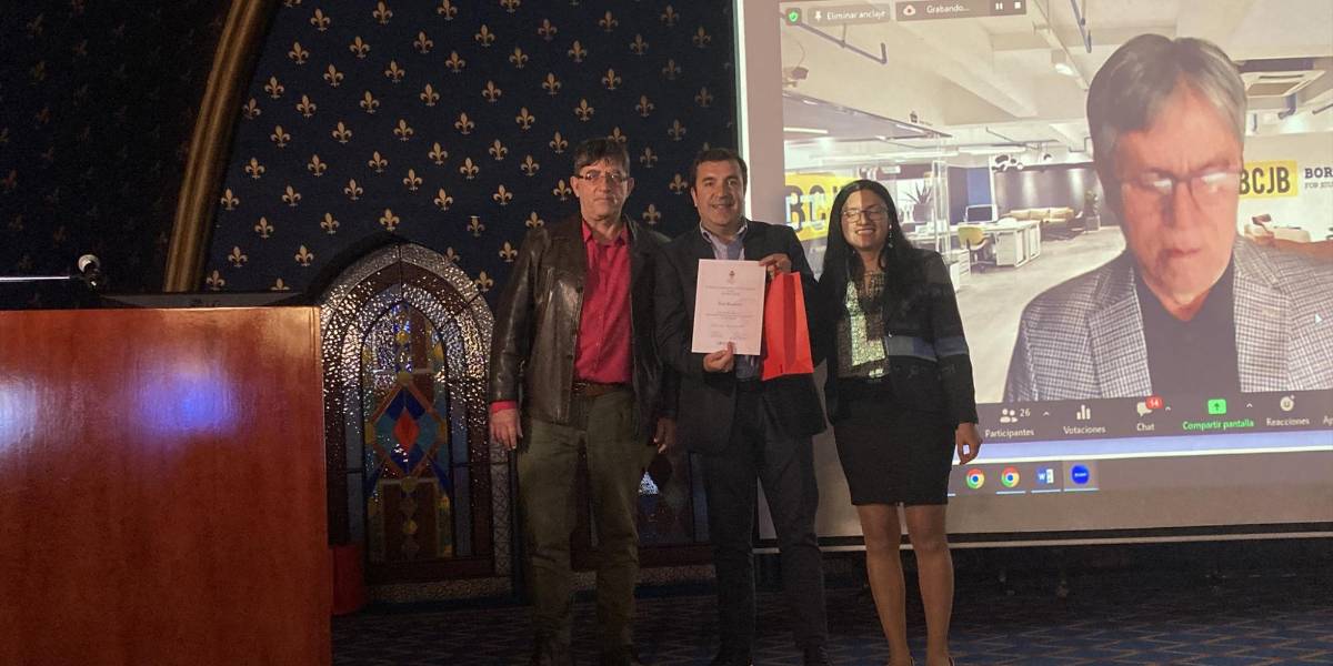 Paul Romero, reportero de Televistazo, fue premiado en el concurso Periodismo de Frontera