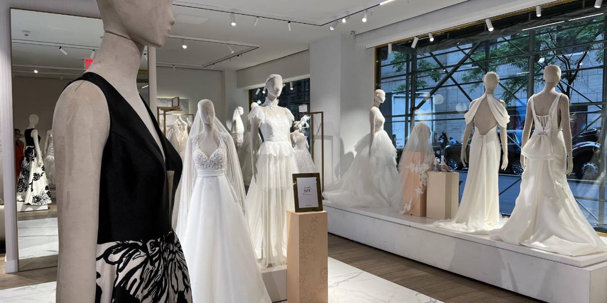 Los vestidos negros de novia se abren paso en Estados Unidos