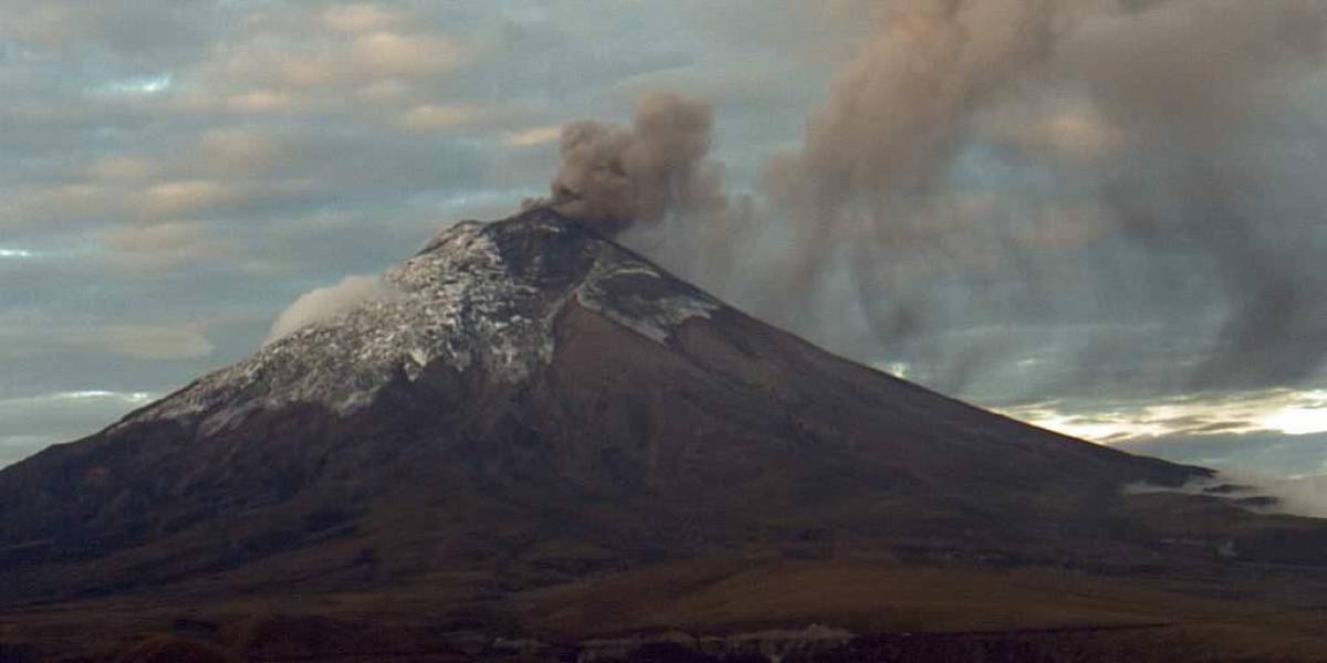 Volcán Cotopaxi: la caída de ceniza afecta a zonas de Latacunga