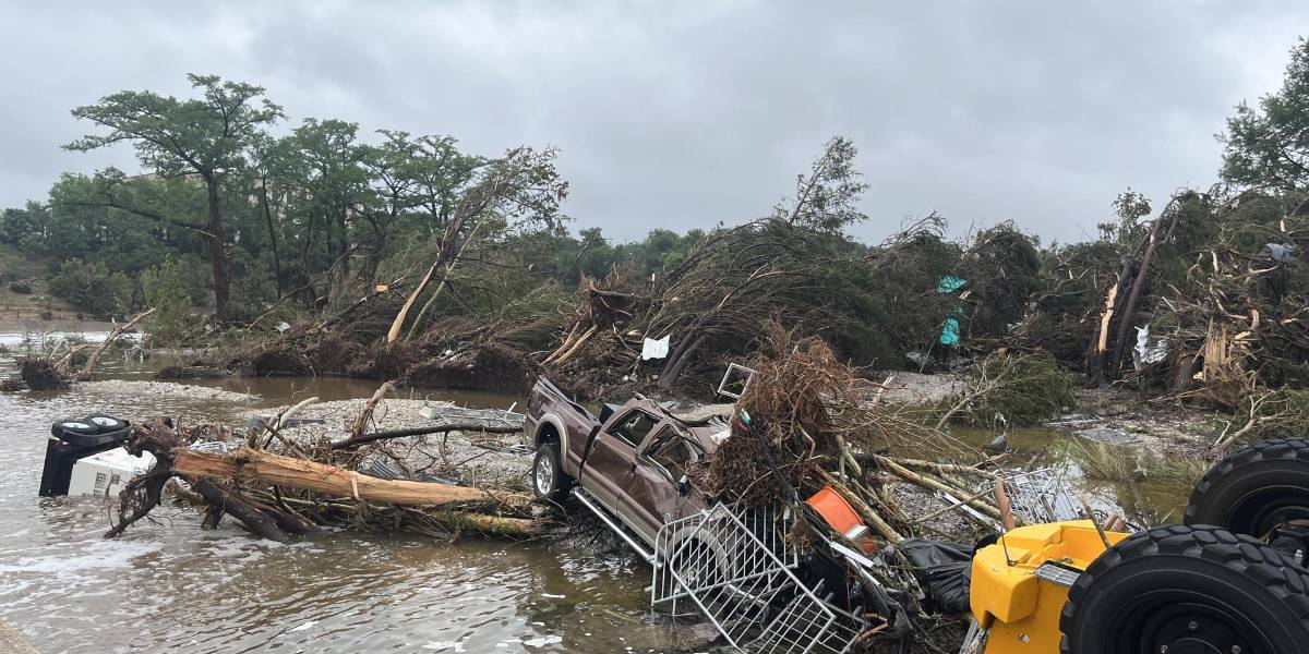 El devastador video del río en Texas que creció en 10 minutos y dejó más de 80 muertos