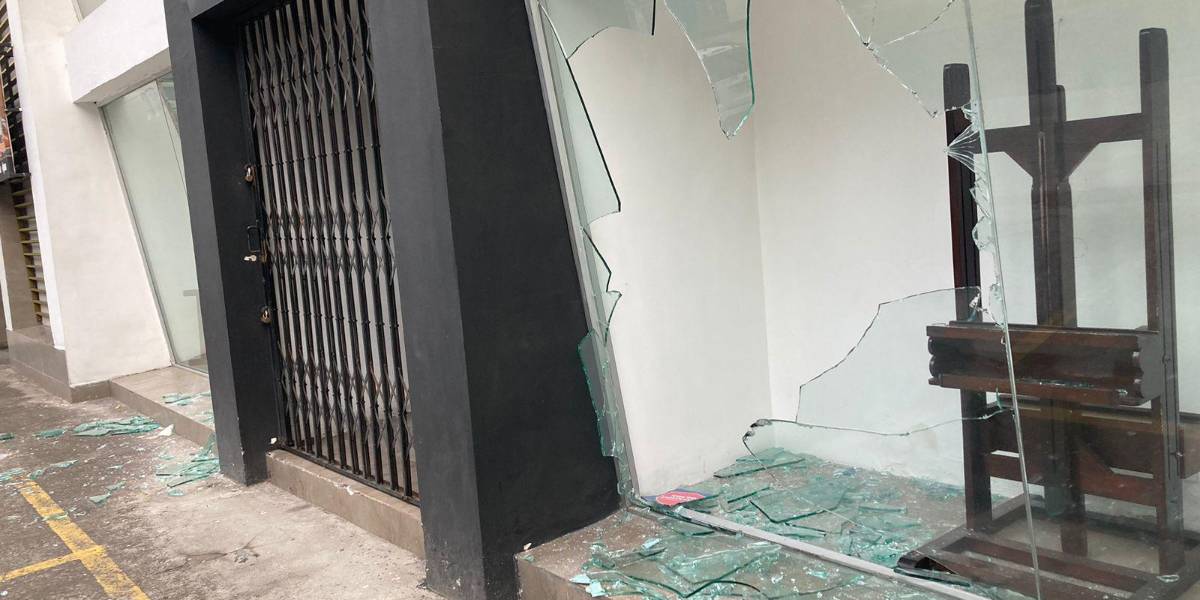 Quito: los robos de dos locales comerciales dejan cuantiosas pérdidas económicas