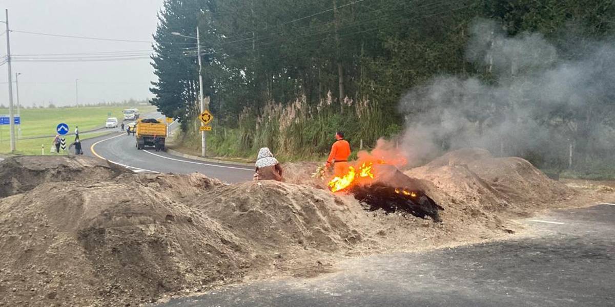 Movilizaciones en Ecuador: estas son las vías cerradas en la Sierra y Amazonía