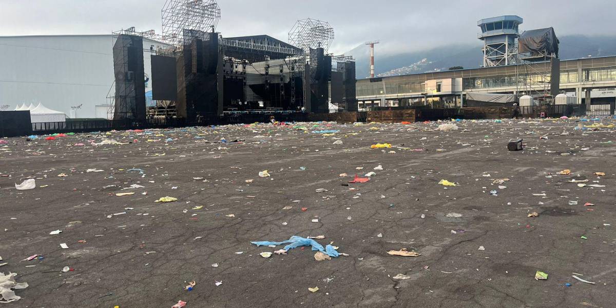 Fiestas de Quito: abarrotado de basura quedó el Parque Bicentenario tras evento