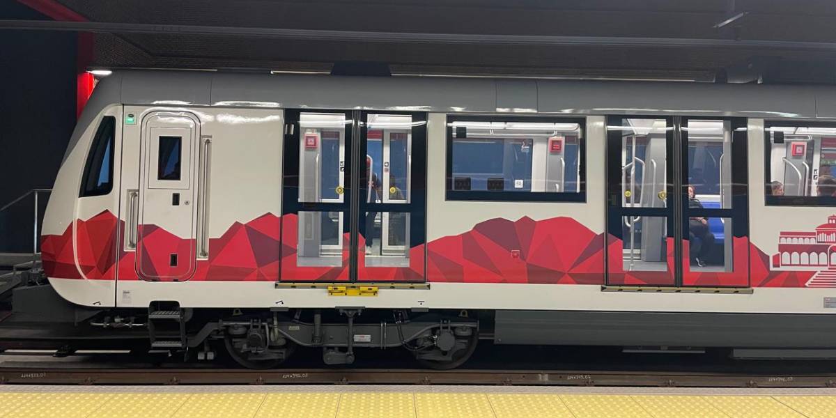 Metro de Quito: fallo en una puerta provocó que un tren sea evacuado por los pasajeros