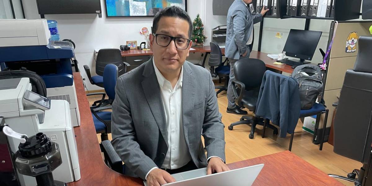 Concejal Andrés Campaña: el gerente del Metro de Quito debe comparecer y dar explicaciones por lo del contrato de mantenimiento