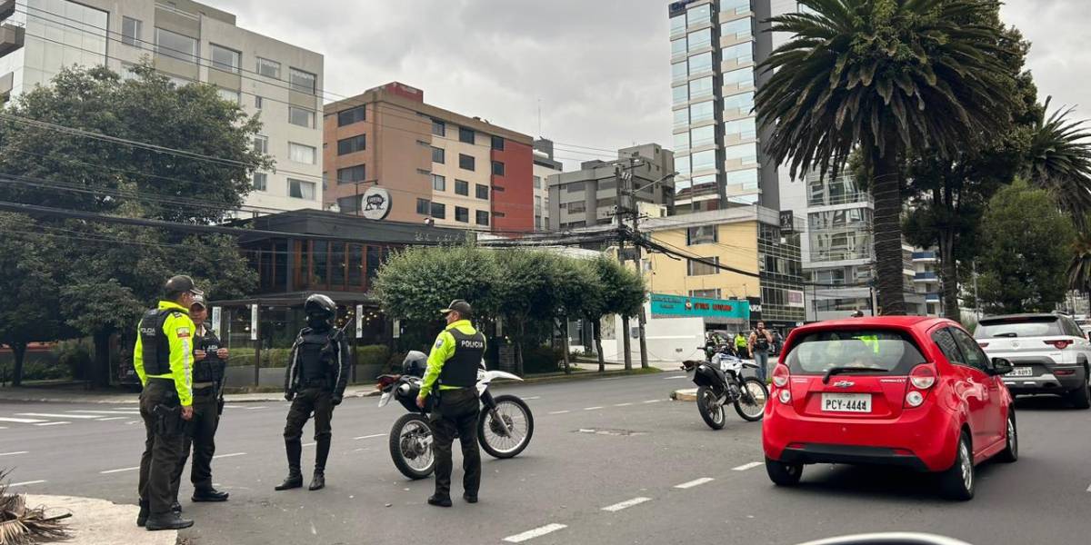 Ecuador bajo ataque: la Policía descarta amenaza de bomba en las avenidas De los Shyris y Eloy Alfaro, en Quito