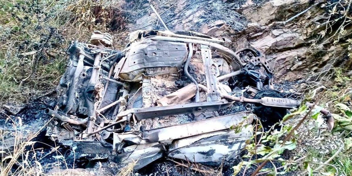 Cuatro muertos y una herida en un fatal siniestro de tránsito un Guaranda