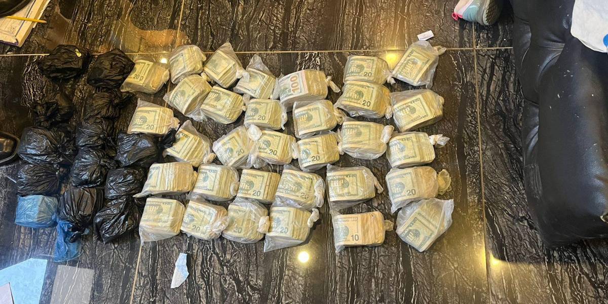 La policía decomisó USD 90 000 en un operativo en Nueva Prosperina, noroeste de Guayaquil