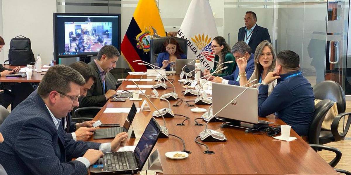 El Proyecto de Ley para el Ahorro y Monetización de Recursos para la Lucha contra la Corrupción, aprobado para primer debate