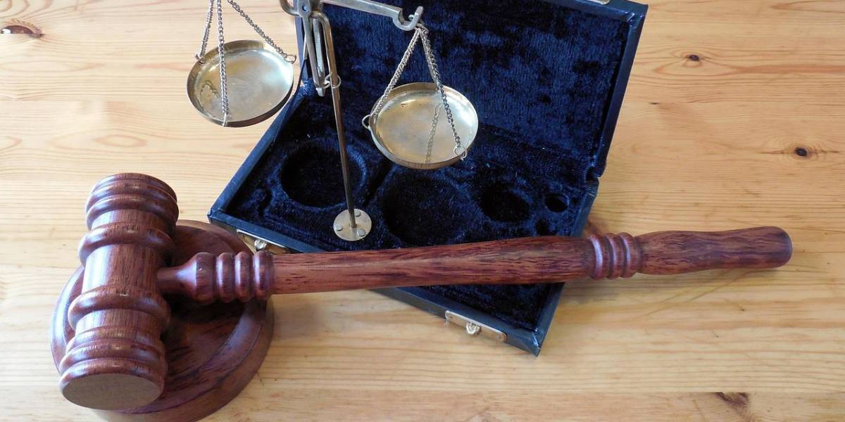 Las autoridades de justicia rechazan ataque contra la directora provincial de la Judicatura en Orellana