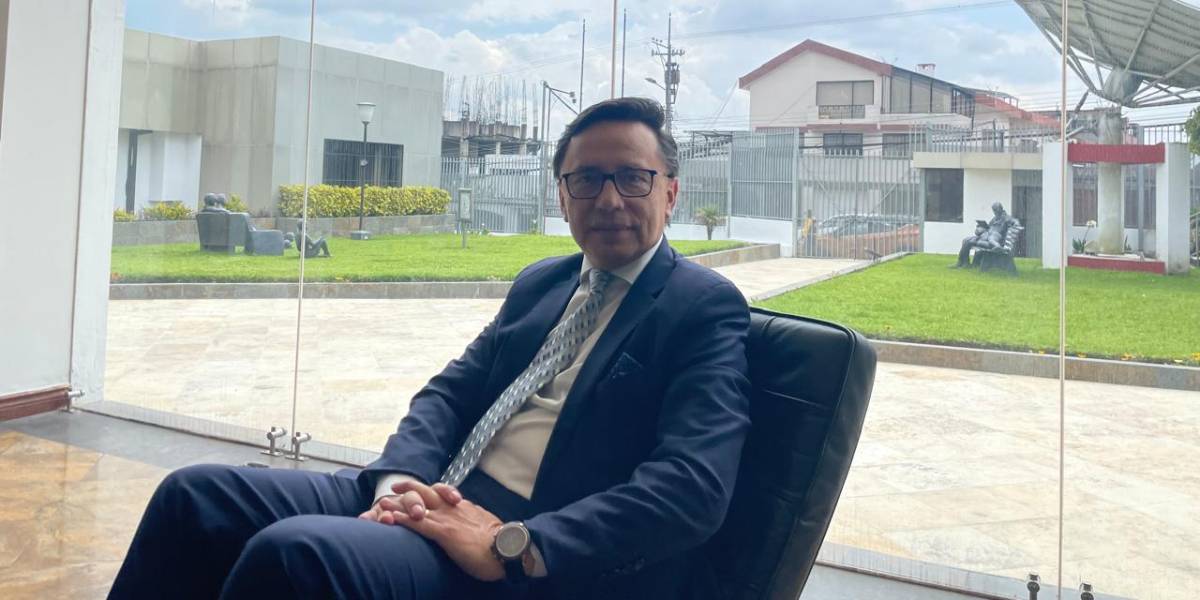 Santiago García: Si la justicia falla a favor de Patricio Espinosa respetaremos la decisión