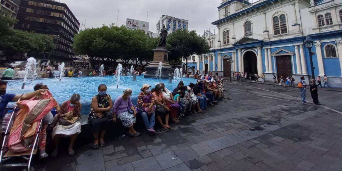 COVID-19: En Guayaquil incrementa el número de muertos por día