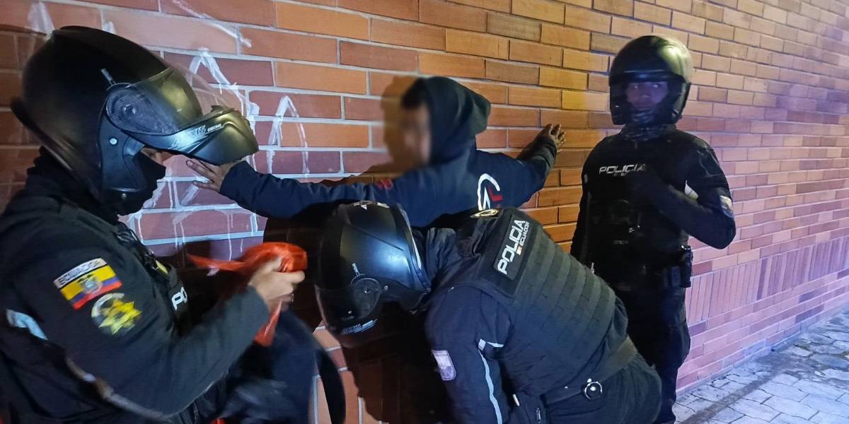 Guayas | La Policía abatió a un delincuente tras una persecución en Lomas de Sargentillo