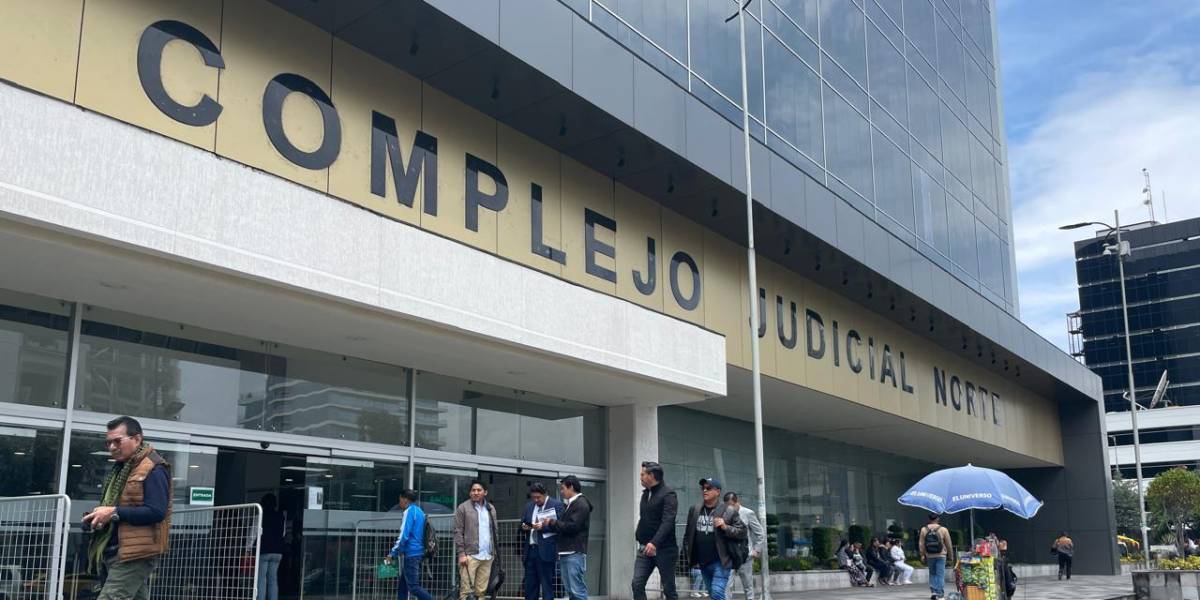 El trámite judicial en Ecuador se encarece por el cobro de tarifas de los abogados que los usuarios califican de excesivos