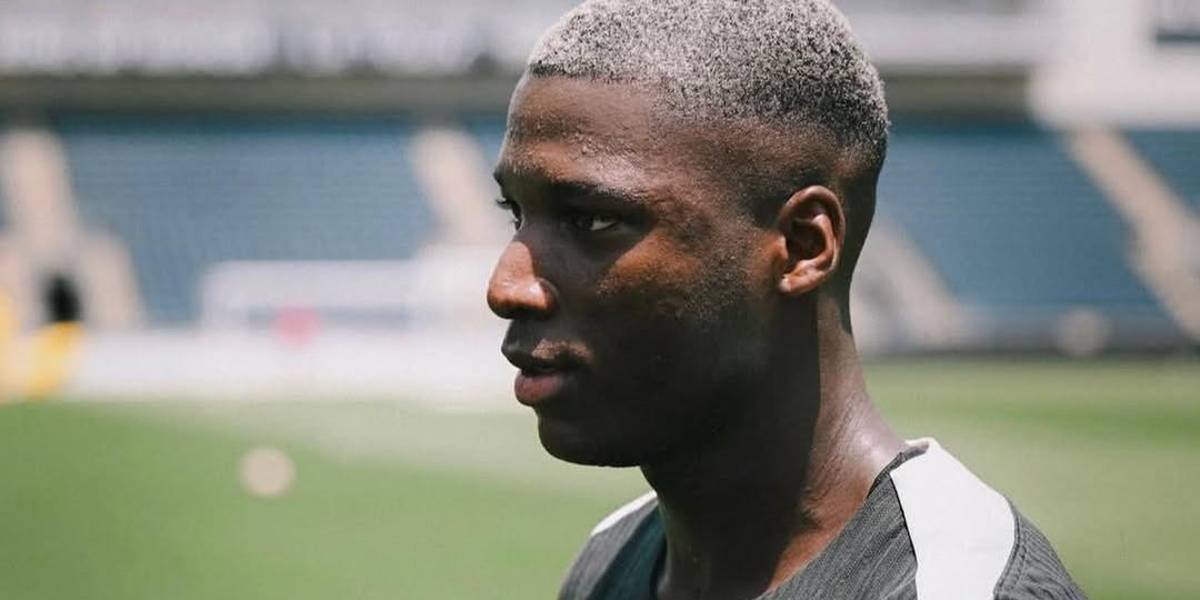 El video viral de Moisés Caicedo: Si tu mamá te manda a comprar pan, vas aunque seas campeón del mundo