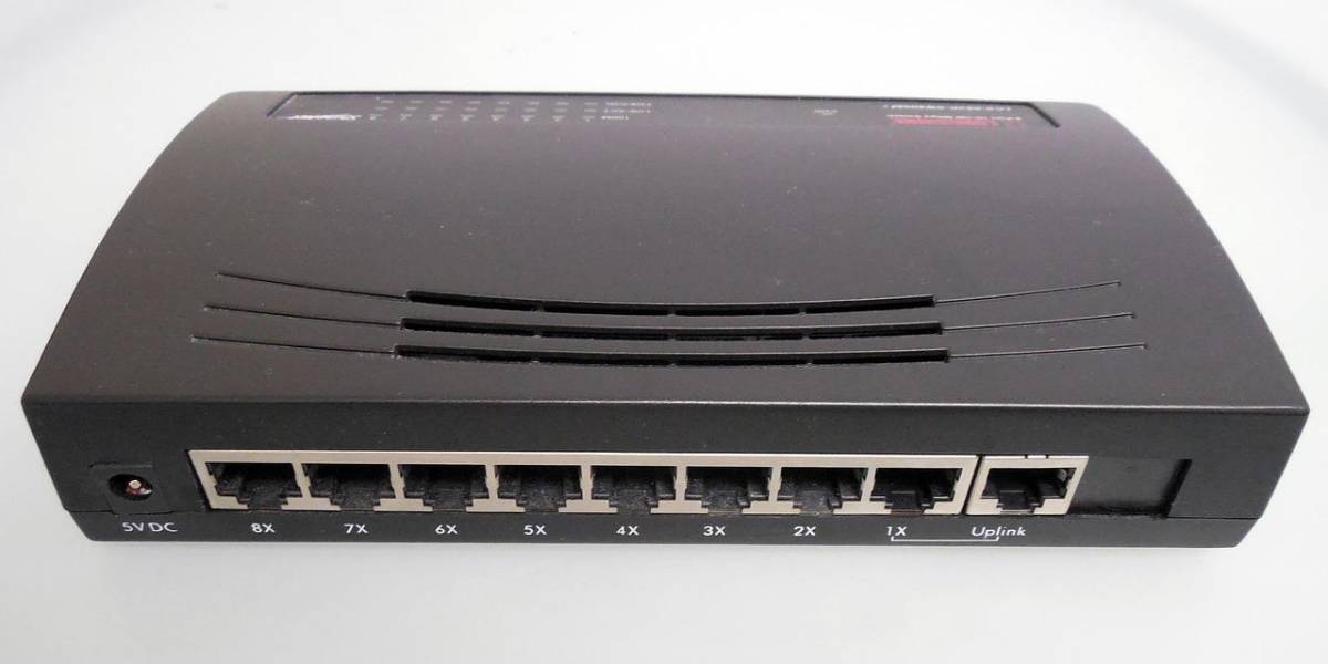 ¿Por qué no es bueno poner el router cerca del televisor?