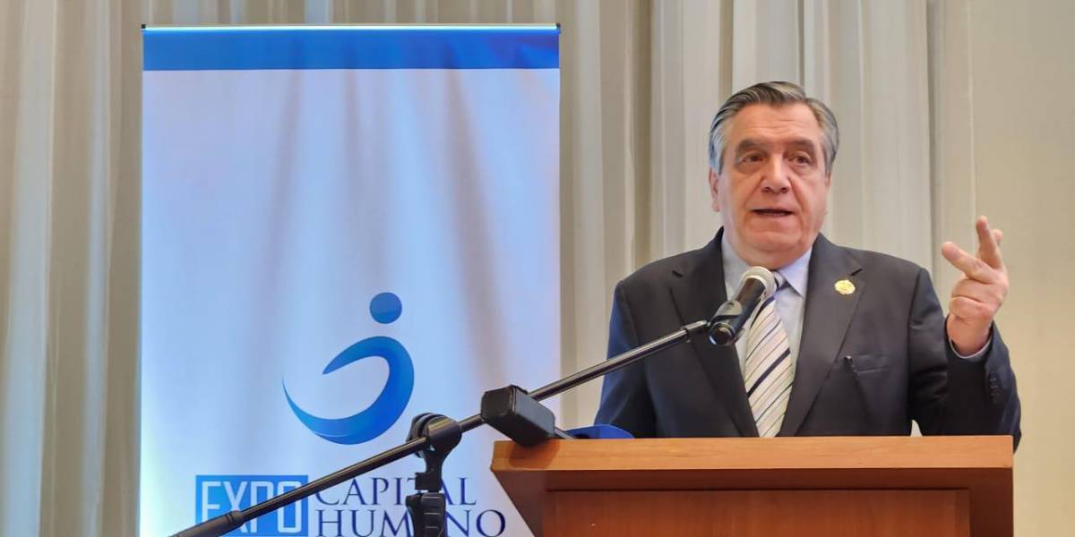 Dos funcionarios de Lasso inmunes a la Ley: Corral y Donoso accionistas de empresas que contratan con el Estado