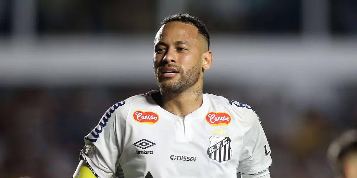 17 años de cárcel para un hombre que robó balón firmado por Neymar en Brasil