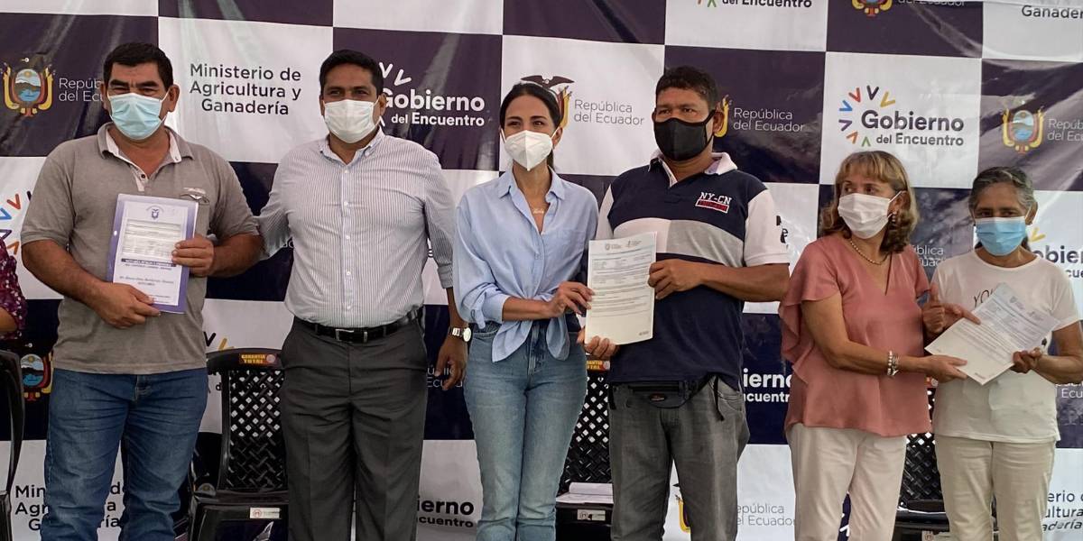 Tanlly Vera deja de ser Ministra de Agricultura y Ganadería