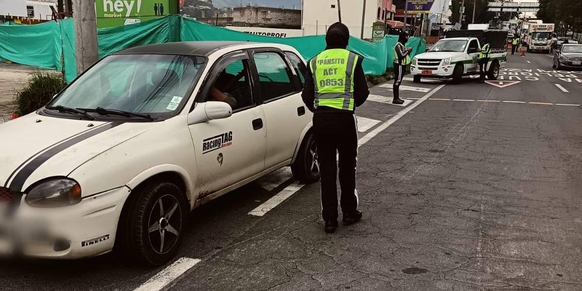 Pico y placa en Quito: estas son las restricciones de movilidad para este martes 25 de febrero