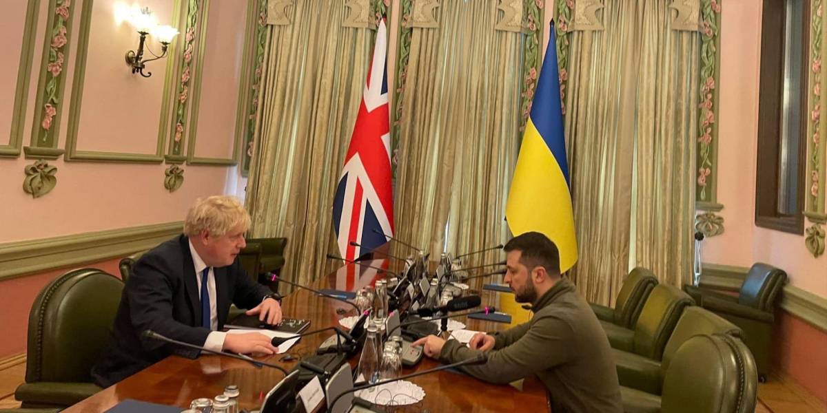 Jhonson, primer ministro de Reino Unido, visita a Zelensky en Ucrania