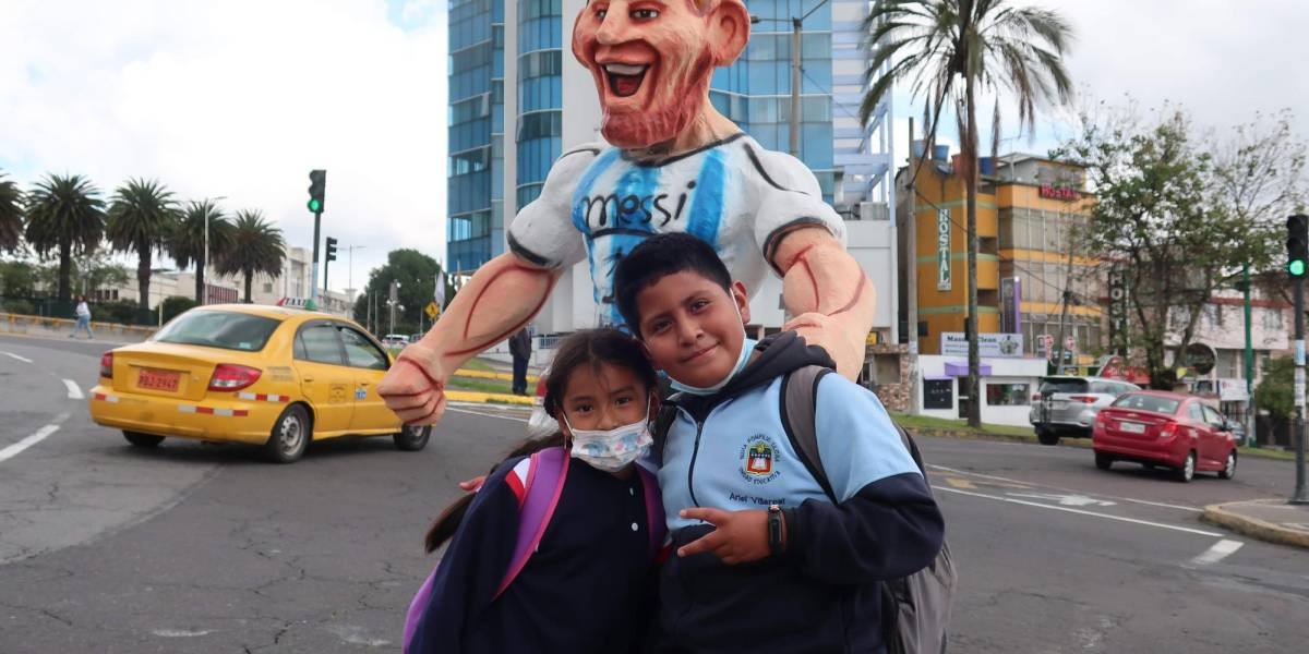 Messi, el monigote más solicitado en Quito, ¿cuánto cuesta comprarlo?