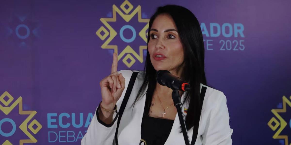 Luisa González propone financiar gestores de paz en los barrios dentro de su política de seguridad y ADN cuestiona la medida