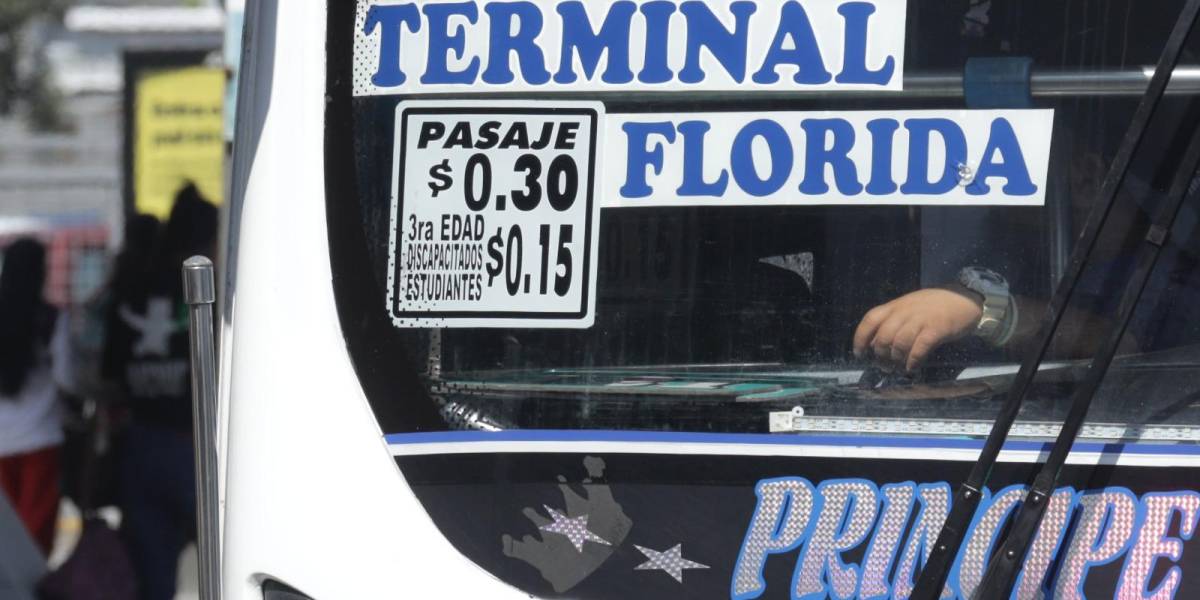 Dos pasajeros de un bus fueron asesinados en Chongón, Guayaquil