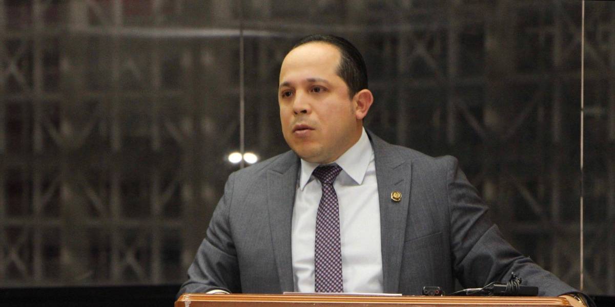 La Fiscalía abre una investigación previa contra el exjuez Byron Guillén por presunta concusión