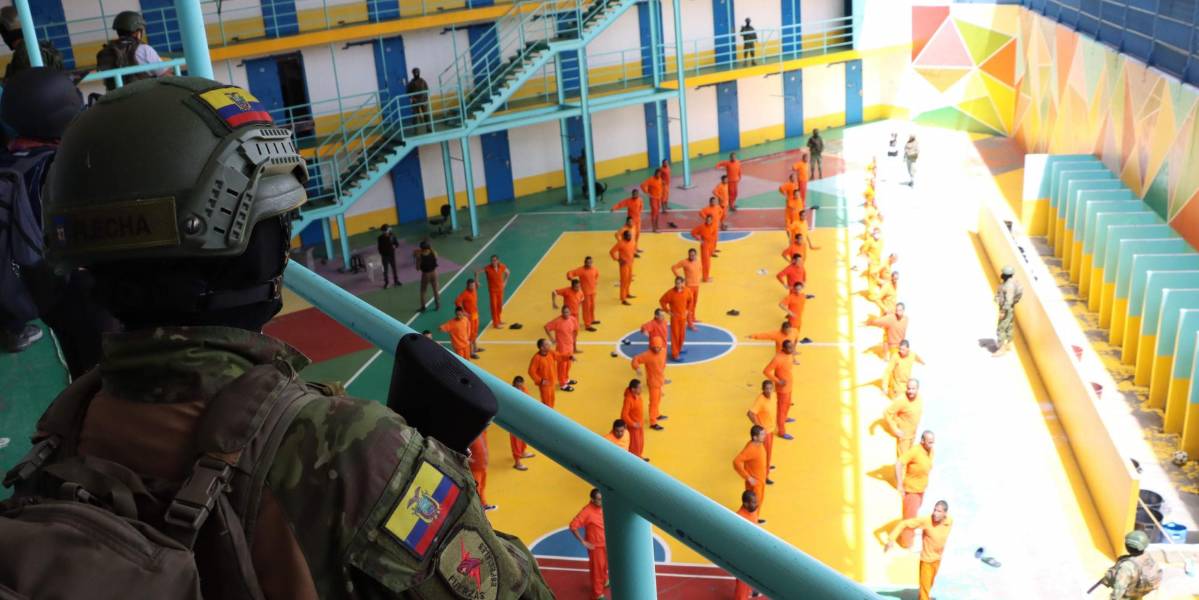 Tres reclusos escaparon de la cárcel de Cotopaxi; el SNAI presentó la denuncia en Fiscalía