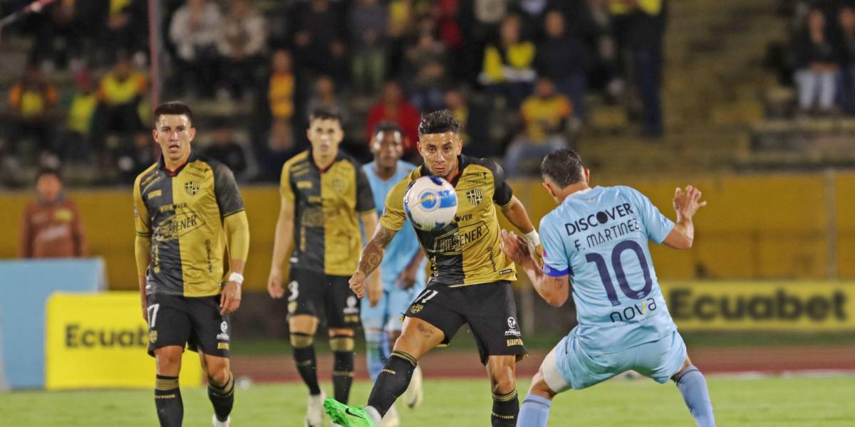 Barcelona mostró una mejor cara con Holan y venció en Quito a Católica 0-1