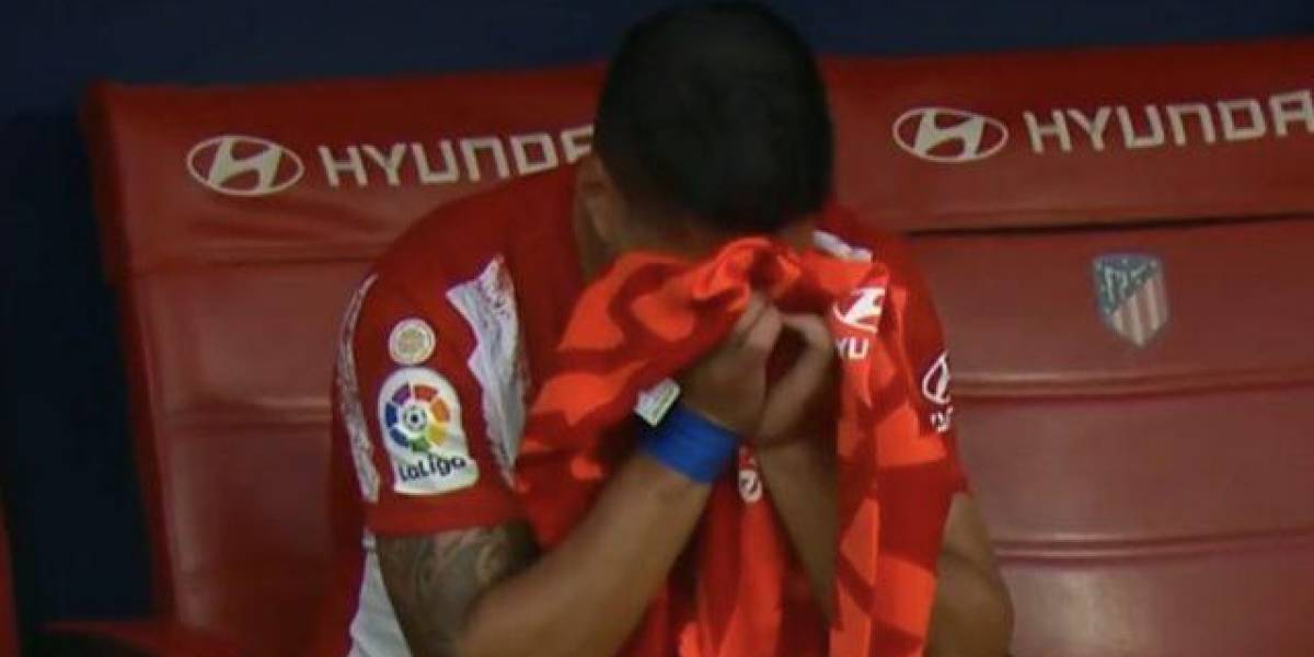 Suárez, ovacionado en su despedida