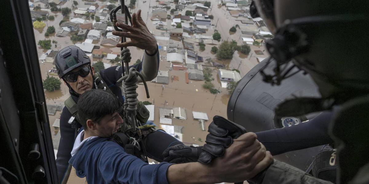 Lluvias en Brasil dejan al menos 79 fallecidos y 105 desaparecidos