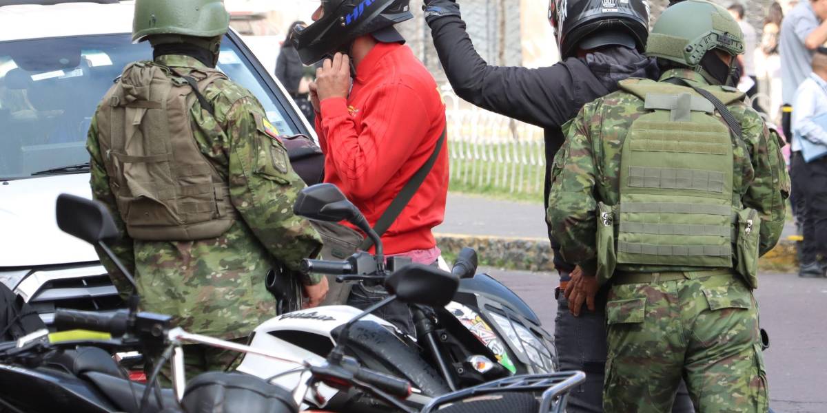 El gobierno dispone nuevos horarios de toque de queda para Guayaquil, Quito y otros 36 cantones