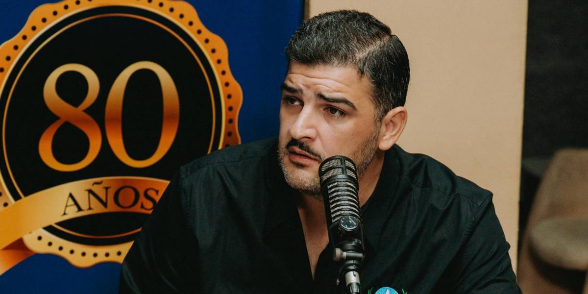 Aquiles Álvarez defiende la construcción del nuevo aeropuerto de Guayaquil en Daular, previsto para 2031