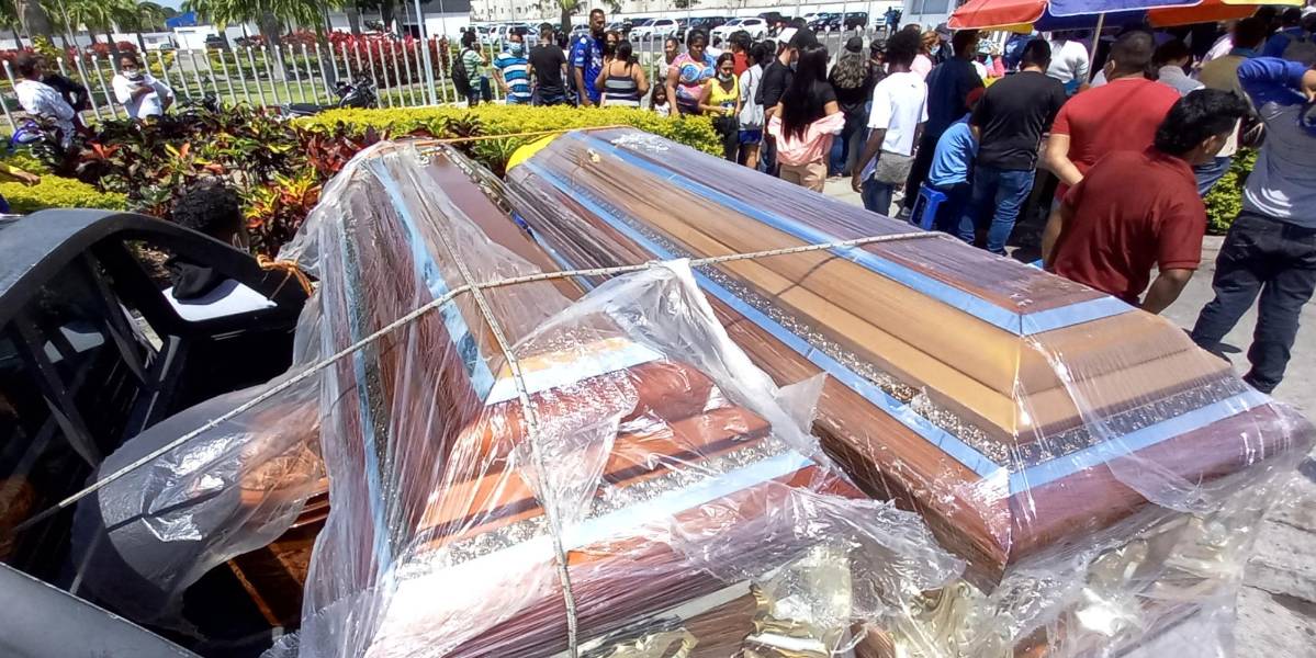 95 cuerpos de reos asesinados en la Penitenciaría del Litoral ya han sido entregados