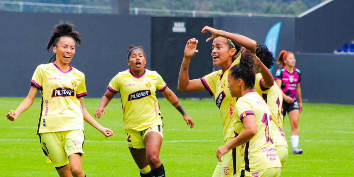 Barcelona SC golea 14-0 a Técnico Universitario en el fútbol femenino