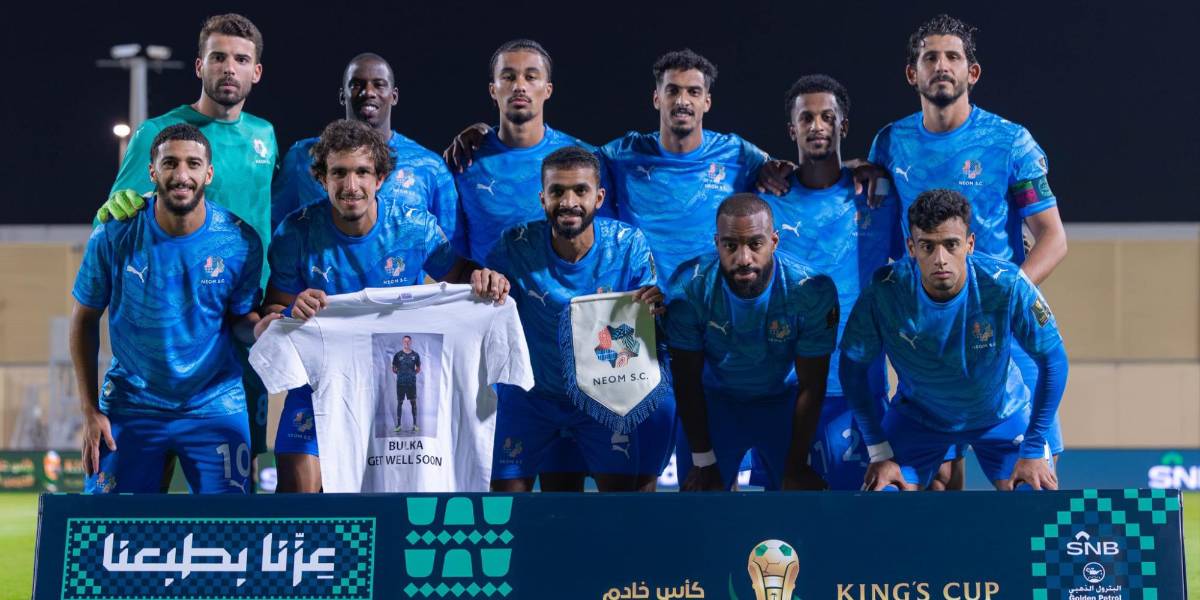 Equipo recién ascendido de Arabia Saudi paga a aficionados para que asistan a los partidos