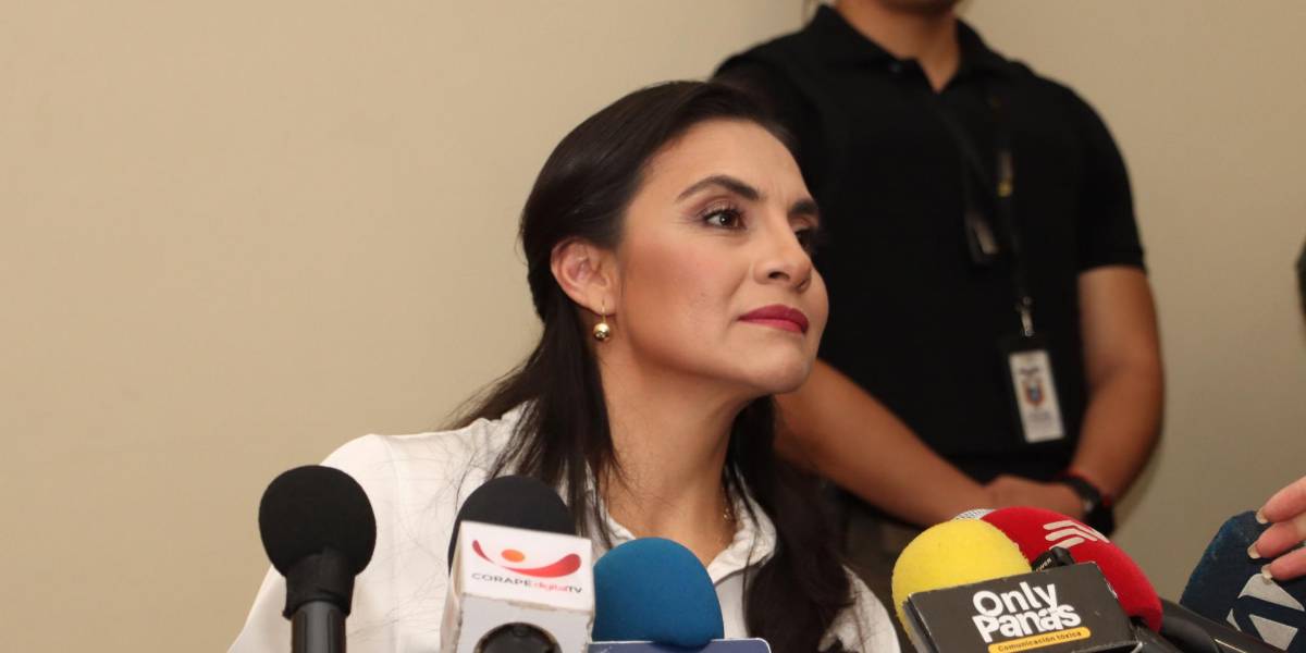 La Corte Constitucional señala que no se puede sancionar a una Vicepresidenta por sumario administrativo